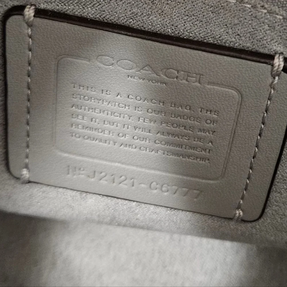 Coach Brynn 2021 NWOTs Gray Crossbody Bag and Wallet Set - Picture 7 of 14